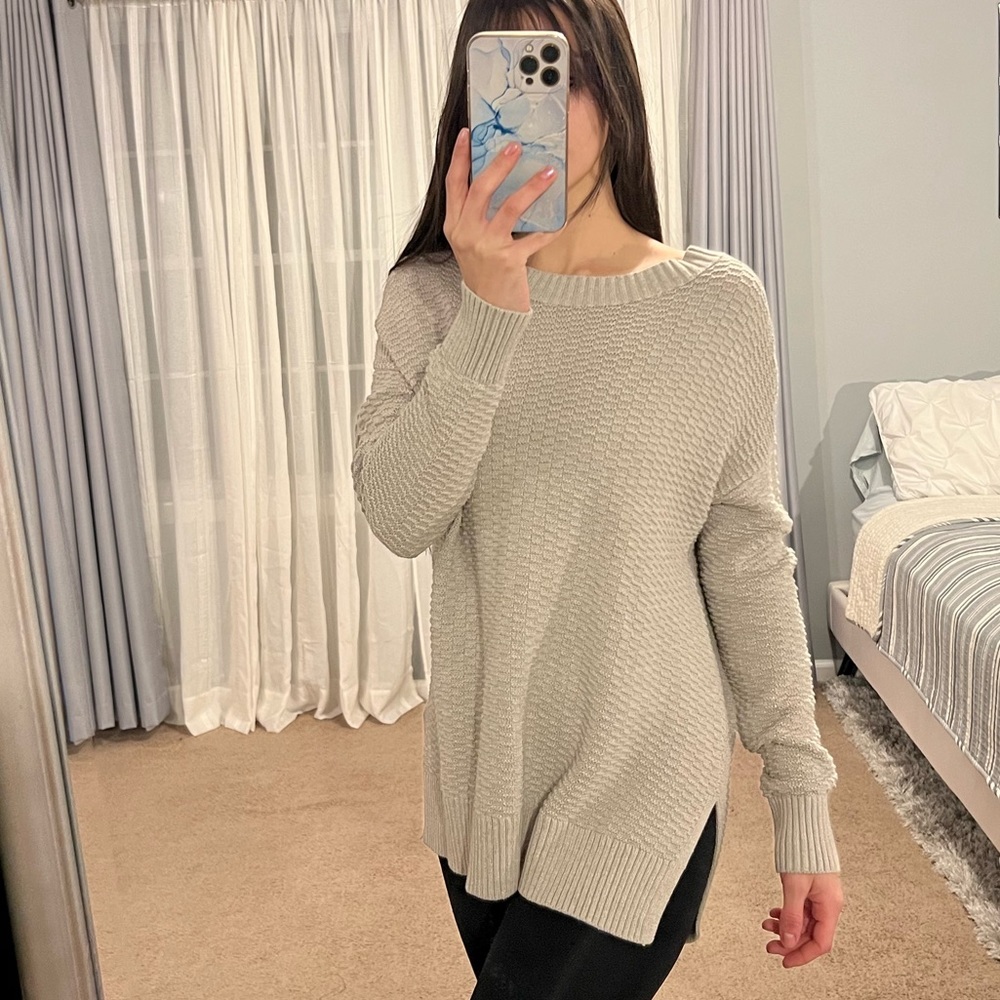 Gap Knit Light Grey Knit Sweater Size Medium - Picture 8 of 10